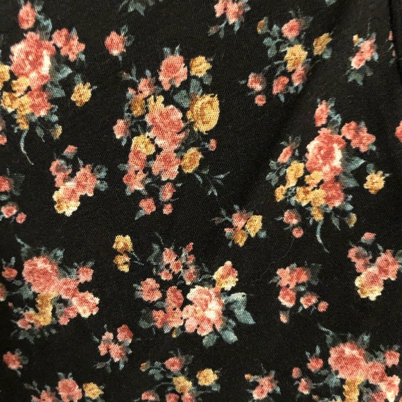 Lularoe Floral Shirley - Picture 3 of 4
